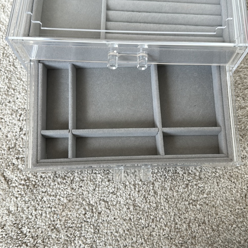 Small Jewelry Box - Picture 3 of 4